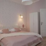 Apartamento Garden With Shared Pool
