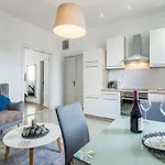 Garden With Shared Pool Apartamento Pula