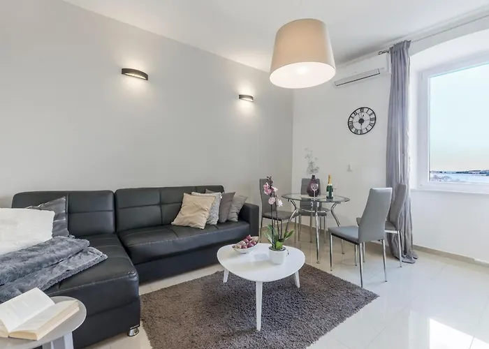 Διαμέρισμα Garden With Shared Pool *