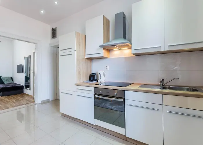 Διαμέρισμα Garden With Shared Pool